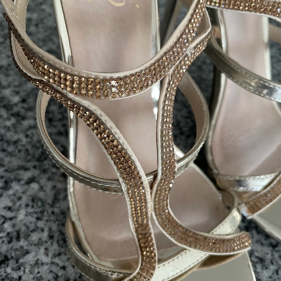 Ovyé Designer heels - Picture 8 of 8